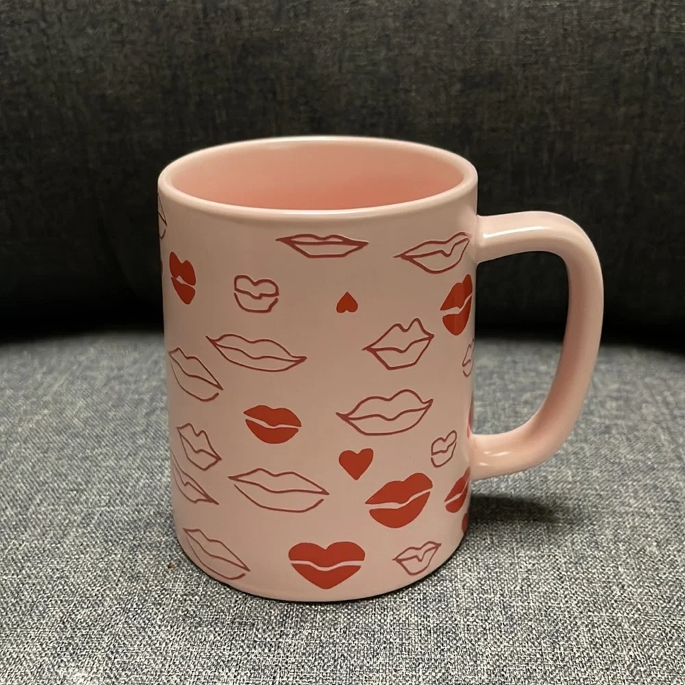 Starbucks 2021 Valentines Hearts-Lips Mug